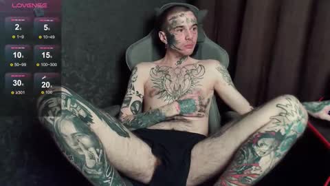 Snapshot of lone1ycrystal chatting on 10.01.25 Chris online show from 10.01.25