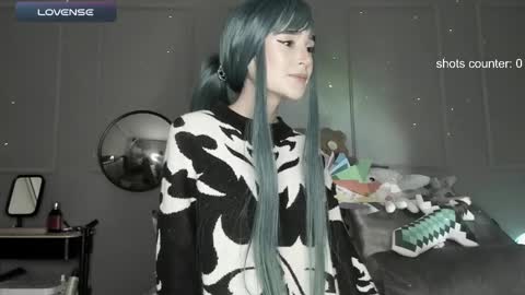 Snapshot of lonelly_lolly98 chatting on 05.11.26 SABRINA online show from 05.11.26