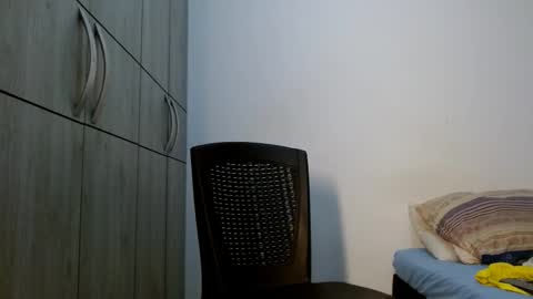 lonelydick2002 online show from 11.26.25