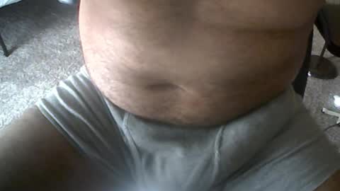 Snapshot of longandheavysweets chatting on 10.20.25 longandheavysweets online show from 10.20.25