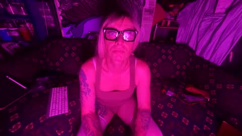 longbeachcd69 online show from 01.24.25