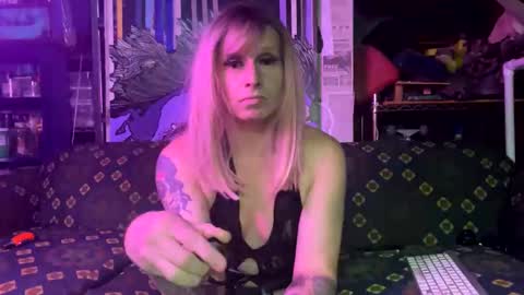 longbeachcd69 online show from 03.11.25