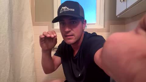 Snapshot of longdick136583483 chatting on 11.24.25 longdick136583483 online show from 11.24.25