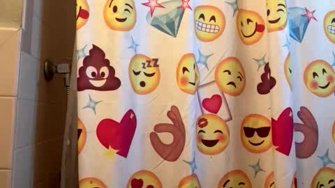 Snapshot of longdick136583483 chatting on 02.04.26 longdick136583483 online show from 02.04.26