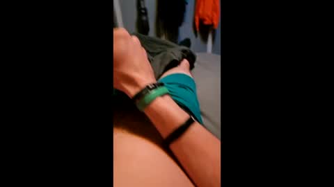 Snapshot of longhairguy27 chatting on 12.14.24 longhairguy27 online show from 12.14.24