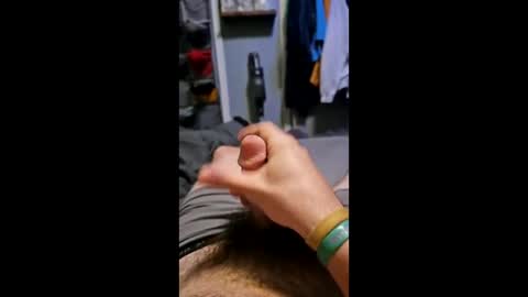 Snapshot of longhairguy27 chatting on 10.11.25 longhairguy27 online show from 10.11.25