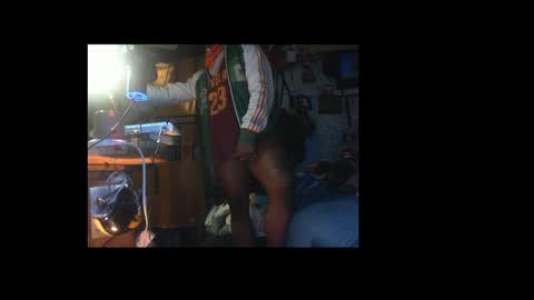 Snapshot of longloadedtx chatting on 01.06.25 Mr. FogoDeChao online show from 01.06.25