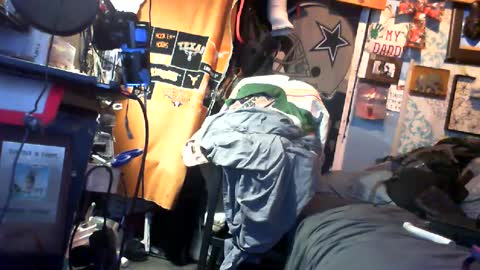 Snapshot of longloadedtx chatting on 10.12.25 Mr. FogoDeChao online show from 10.12.25