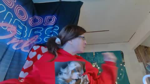 Londoncashmere69  online show from 12.28.24