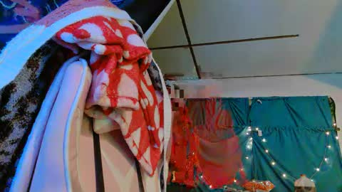 Londoncashmere69  online show from 01.12.25