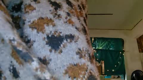 Londoncashmere69  online show from 03.12.25