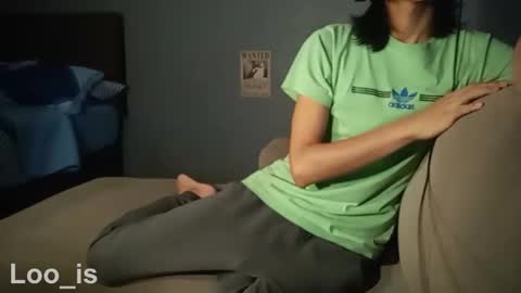 Snapshot of loo_is chatting on 03.12.25 loo_is online show from 03.12.25