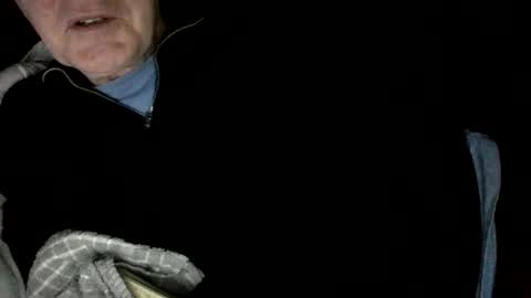 Snapshot of loose565 chatting on 12.03.25 loose565 online show from 12.03.25