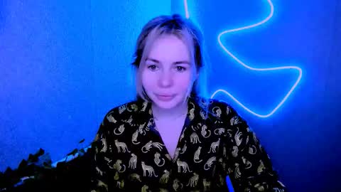 Lora online show from 02.05.26