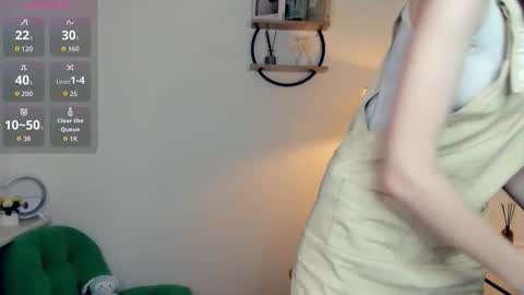 Lora online show from 11.14.25