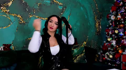 Snapshot of lorawarnner chatting on 12.13.24 Miss online show from 12.13.24