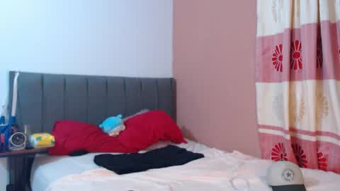 Snapshot of lord_dainn chatting on 06.19.26 lord_dainn online show from 06.19.26