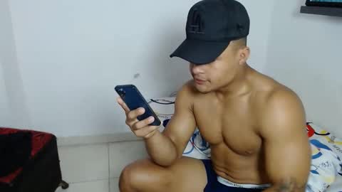 Snapshot of lordblaze_ chatting on 10.11.25 Dominic online show from 10.11.25