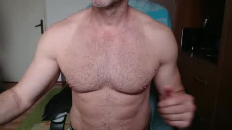 Snapshot of lordofyourdesires chatting on 10.28.25 A online show from 10.28.25