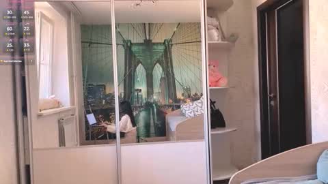 Olivia online show from 10.25.25