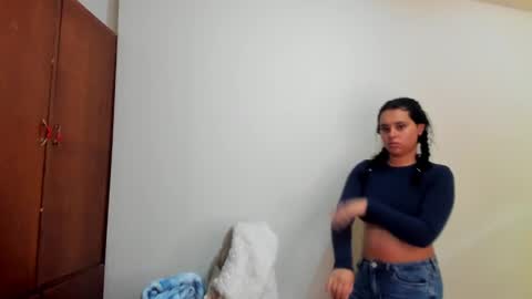 lorem_adams online show from 03.12.25