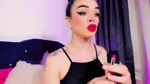 Snapshot of lorena_capelli_ chatting on 10.09.25 lesly lorena online show from 10.09.25