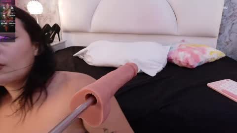 Lorena Gate online Colombia 230 pm to 930 pm online show from 04.01.26