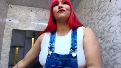 Snapshot of lorena_watson chatting on 05.15.26 lorena_watson online show from 05.15.26