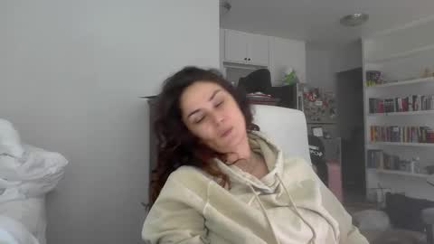 Snapshot of lorenlovely chatting on 10.07.25 lorenlovely online show from 10.07.25