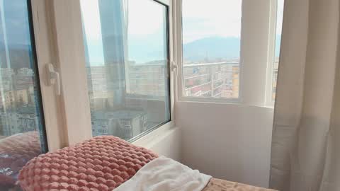 Amelia online show from 04.17.26