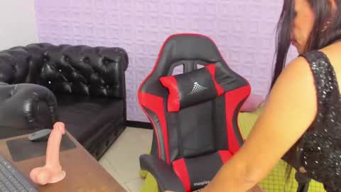 Snapshot of loress_ass_mature chatting on 03.01.25 lorena online show from 03.01.25