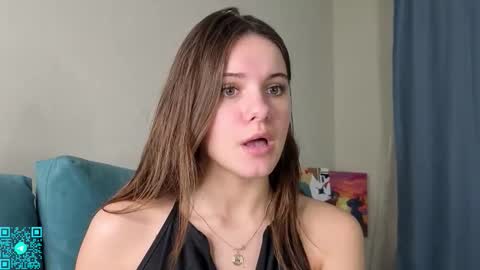 Chloe for Fan BlackHole online show from 10.28.25