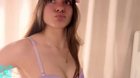 Chloe for Fan BlackHole online show from 04.19.26