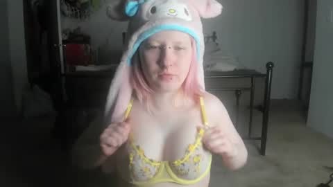 Snapshot of loricritter2 chatting on 03.04.25 Lori Critter online show from 03.04.25