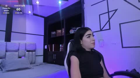 Snapshot of lorrainehunter chatting on 02.24.26 Lorraine online show from 02.24.26