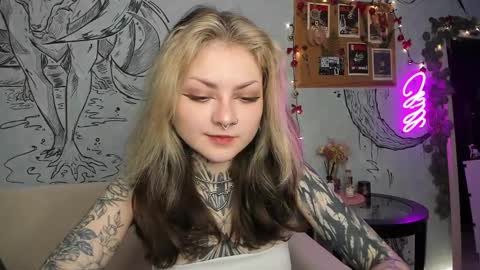 Snapshot of lostallice chatting on 12.29.24 lostallice online show from 12.29.24