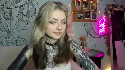 Snapshot of lostallice chatting on 01.24.25 lostallice online show from 01.24.25