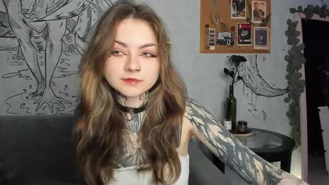 lostallice online show from 11.24.25