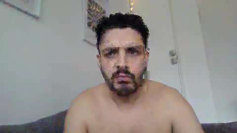 Snapshot of louie_dog chatting on 02.07.25 louie_dog online show from 02.07.25