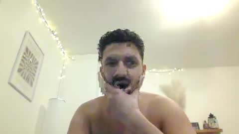 Snapshot of louie_dog chatting on 02.07.25 louie_dog online show from 02.07.25