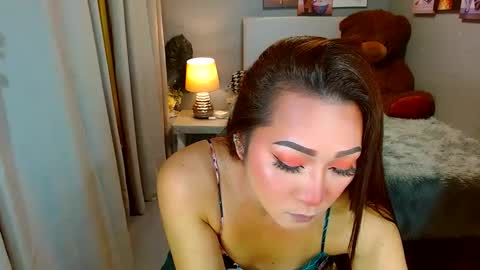 Snapshot of louie_sexy chatting on 12.19.24 Cathy online show from 12.19.24