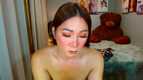 Snapshot of louie_sexy chatting on 12.19.24 Cathy online show from 12.19.24