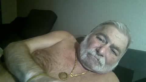 Snapshot of louis_chokdee chatting on 12.11.24 louis_chokdee online show from 12.11.24