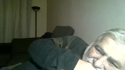 Snapshot of louis_chokdee chatting on 12.14.24 louis_chokdee online show from 12.14.24