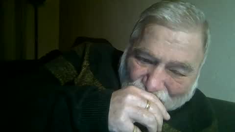 Snapshot of louis_chokdee chatting on 12.22.24 louis_chokdee online show from 12.22.24