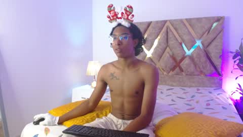 Snapshot of louis_hardstar chatting on 12.02.24 Louis Valdz online show from 12.02.24