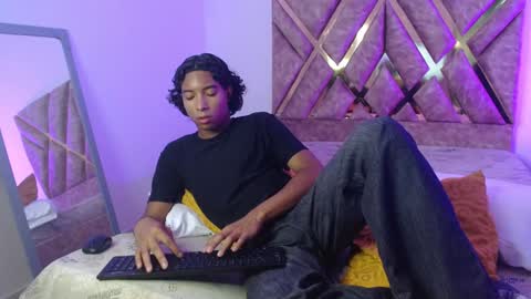 Snapshot of louis_hardstar chatting on 01.10.25 Louis Valdz online show from 01.10.25