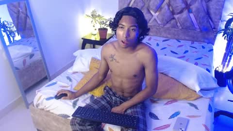 Snapshot of louis_hardstar chatting on 01.13.25 Louis Valdz online show from 01.13.25