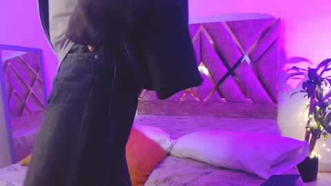 Snapshot of louis_hardstar chatting on 01.14.25 Louis Valdz online show from 01.14.25