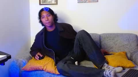 Snapshot of louis_hardstar chatting on 01.20.25 Louis Valdz online show from 01.20.25